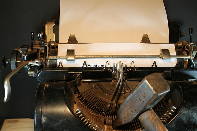 Comment rédiger un communiqué de presse efficace en 2025 ?