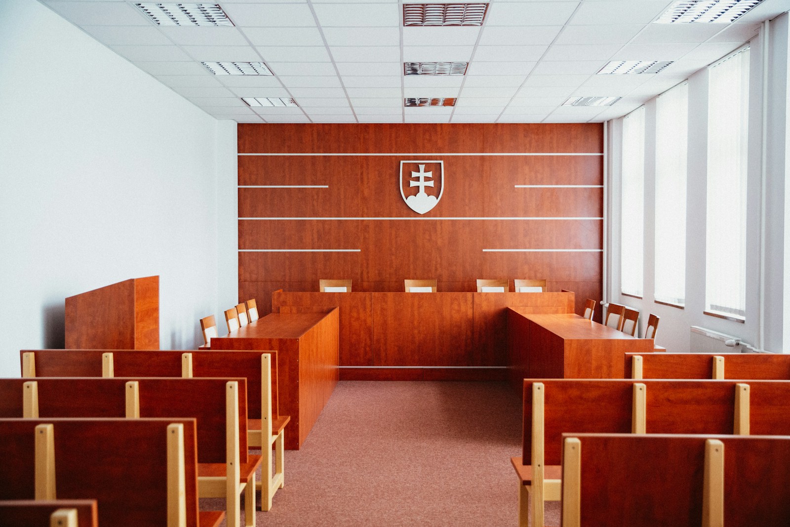 Caution Personnelle du Dirigeant en Redressement Judiciaire : Tout ce que Vous Devez Savoir