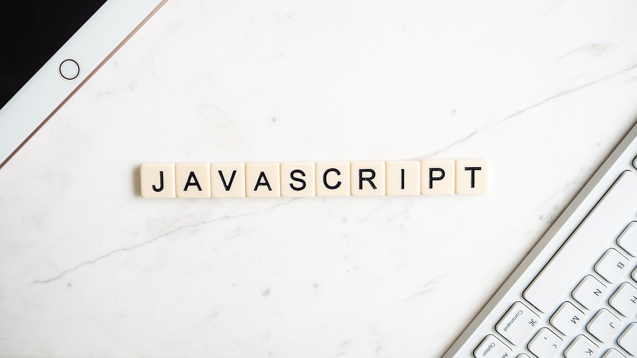 découvrez l'univers de javascript, le langage de programmation incontournable pour le développement web. apprenez les bases, explorez des tutoriels avancés et maîtrisez la création d'interfaces interactives pour offrir une expérience utilisateur inégalée.