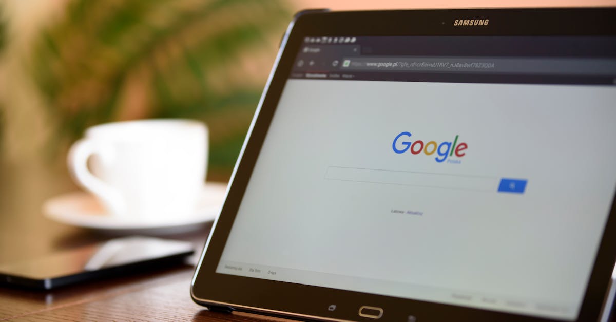 découvrez l'univers des interfaces utilisateur : des concepts fondamentaux aux tendances actuelles, apprenez à concevoir des expériences digitales intuitives et engageantes pour améliorer l'interaction entre l'utilisateur et la technologie.