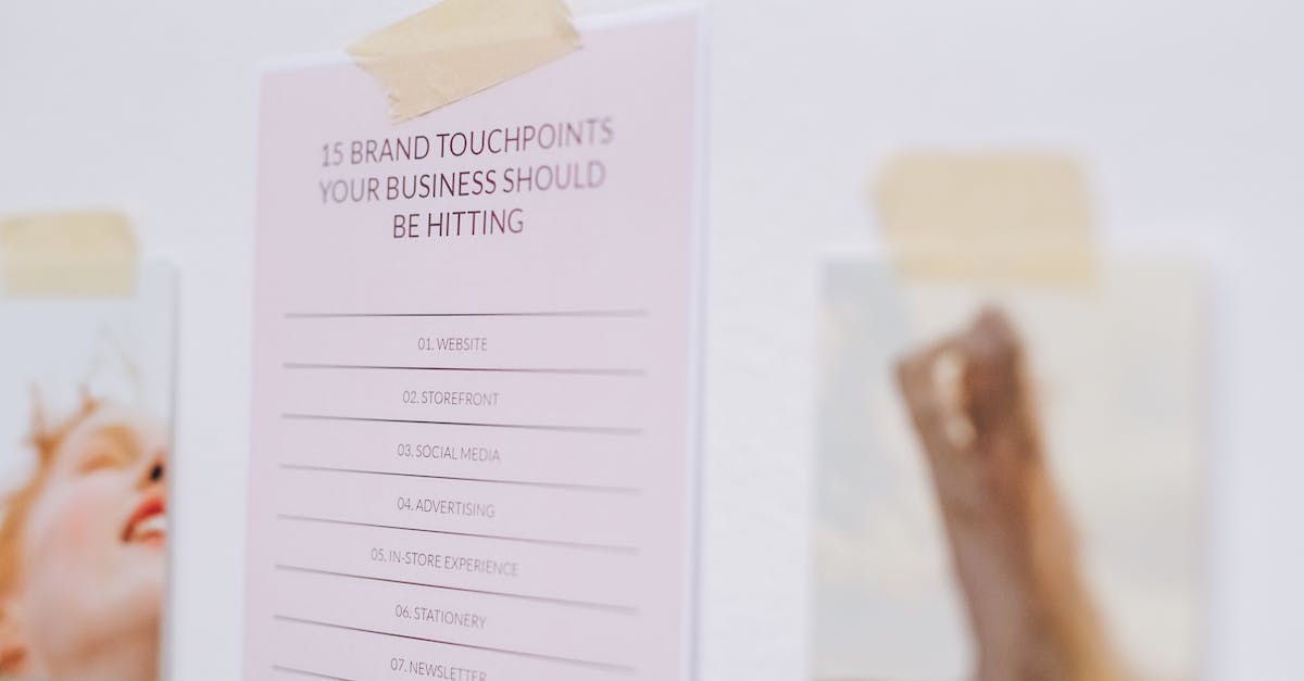 découvrez comment élaborer une stratégie de marque efficace qui renforce votre identité et attire votre public cible. apprenez les étapes clés pour définir votre proposition de valeur, optimiser votre communication et établir une présence mémorable sur le marché.