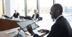 découvrez des stratégies de communication efficaces pour améliorer vos échanges professionnels et personnels. apprenez à mieux comprendre votre audience, à optimiser vos messages et à établir des relations durables grâce à des techniques éprouvées.
