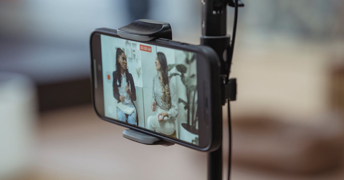 découvrez l'univers fascinant des influenceurs digitaux et leur impact sur les tendances modernes. explorez comment ces créateurs de contenu façonnent les opinions, engagent les audiences et transforment le paysage marketing en ligne.