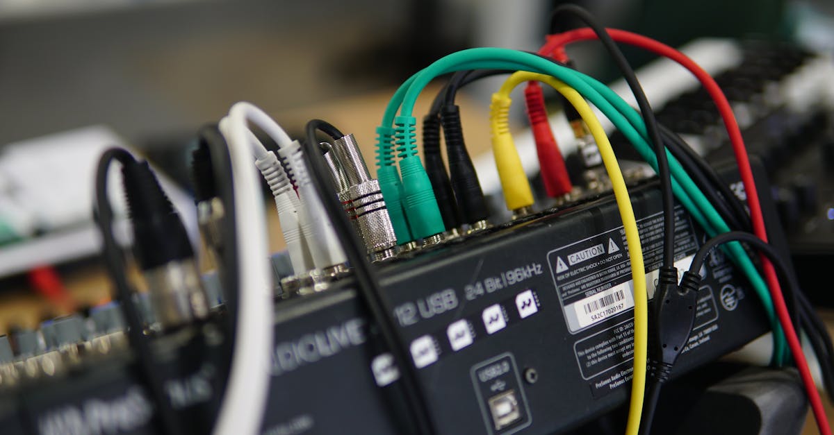 découvrez l'univers du multichannel : une stratégie innovante qui intègre plusieurs canaux de communication pour optimiser l'expérience client, augmenter les ventes et fidéliser la clientèle. explorez tout le potentiel d'une approche harmonieuse et connectée.