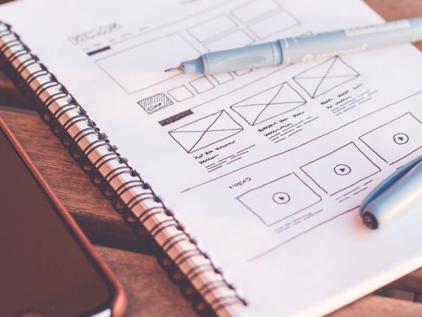 découvrez l'art du ux design, une approche centrée sur l'utilisateur qui améliore l'expérience digitale. apprenez à créer des interfaces intuitives et engageantes pour maximiser la satisfaction des utilisateurs tout en atteignant vos objectifs. plongez dans les principes fondamentaux et les dernières tendances du design axé sur l'expérience.