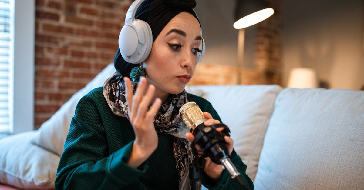 découvrez l'art du digital storytelling : une méthode puissante pour captiver votre audience grâce à des récits immersifs et interactifs. apprenez à utiliser des outils numériques pour transformer vos histoires en expériences mémorables et engageantes.