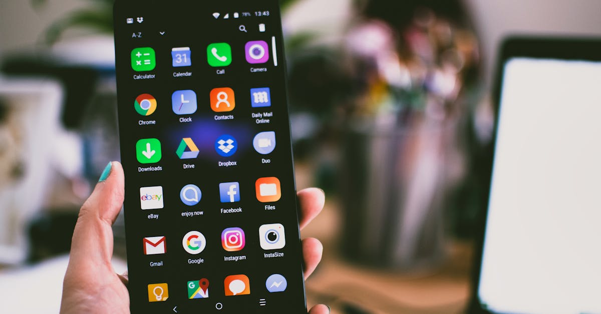 découvrez l'univers des réseaux sociaux : stratégies efficaces, tendances actuelles et conseils pratiques pour optimiser votre présence en ligne et engager votre audience.