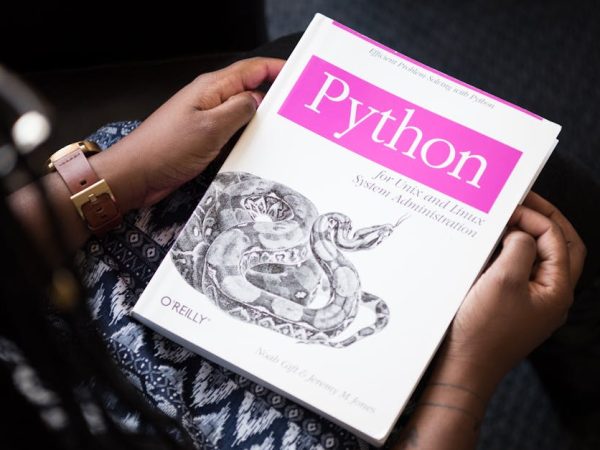 découvrez le machine learning, une technologie révolutionnaire qui permet aux ordinateurs d'apprendre et de s'améliorer grâce aux données. explorez ses applications, ses techniques et son impact dans divers secteurs comme la santé, la finance et le marketing.