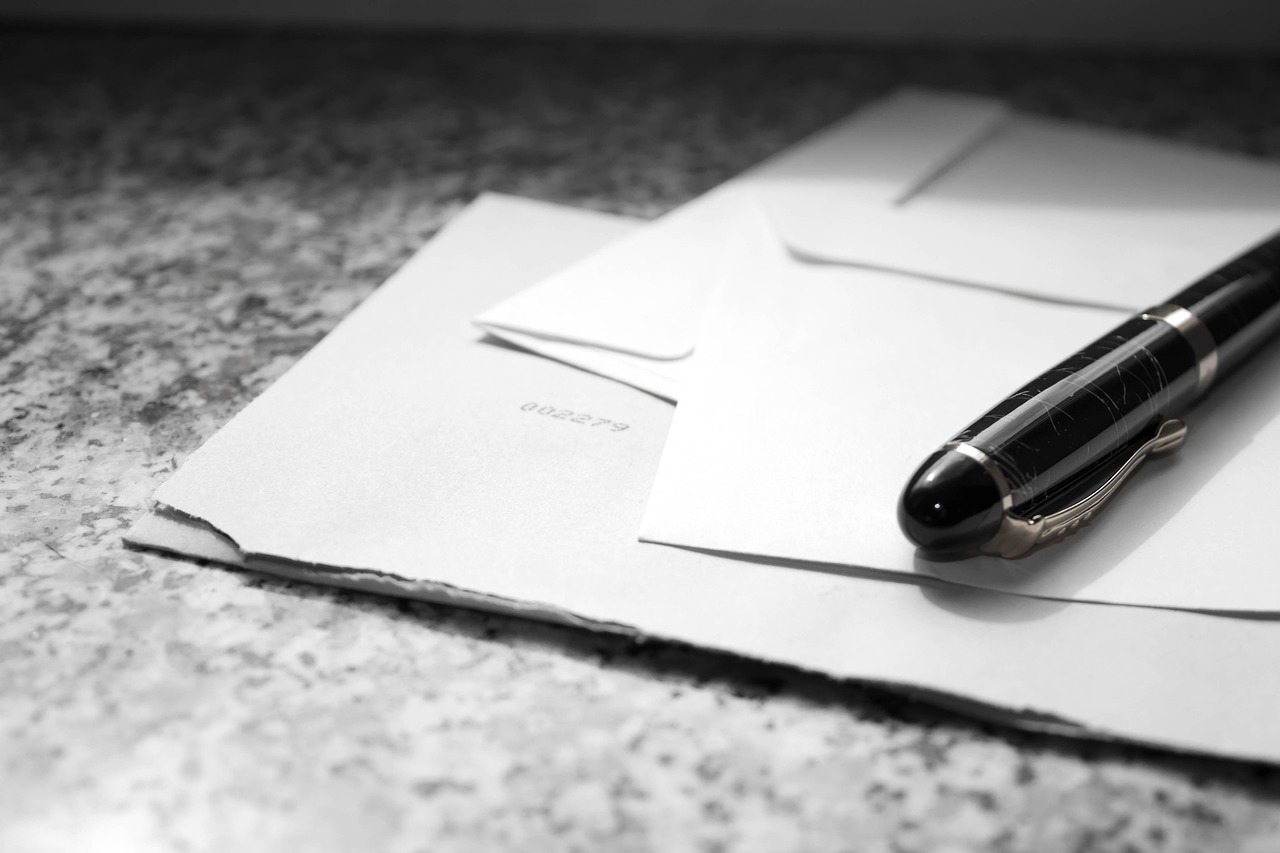 découvrez les meilleurs outils d'écriture basés sur l'ia pour améliorer votre créativité et votre productivité. que vous écriviez des articles, des histoires ou du contenu marketing, ces solutions intelligentes vous aideront à générer des idées et à peaufiner vos textes facilement.