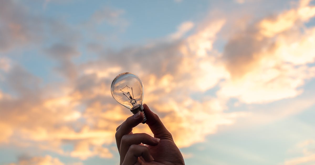 découvrez l'impact des changements d'algorithme sur le référencement et apprenez comment adapter votre stratégie pour rester compétitif en ligne. suivez nos conseils pour anticiper et réagir efficacement aux mises à jour d'algorithmes.