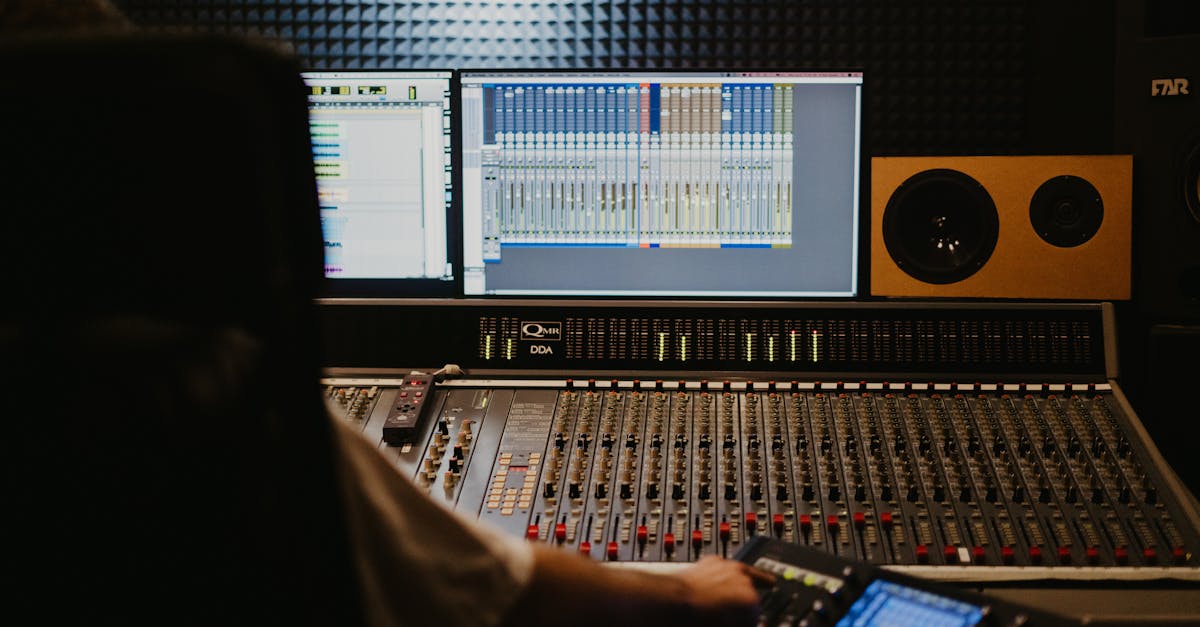 découvrez l’art du audio mixing : conseils, techniques et astuces pour obtenir un son professionnel en studio ou à la maison. améliorez vos productions musicales dès maintenant !