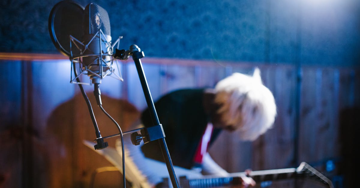 découvrez l'art du mixage audio : techniques, conseils et outils pour obtenir un son professionnel, que vous soyez débutant ou ingénieur du son expérimenté.