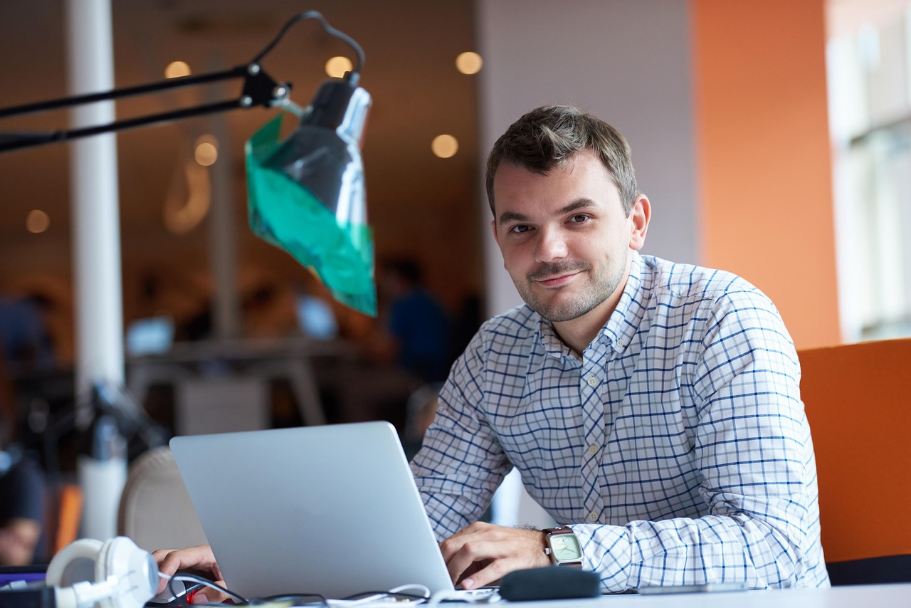 découvrez le rôle, la composition et les missions des comités d’employés en entreprise : un levier pour renforcer la communication, la participation et le bien-être au travail.
