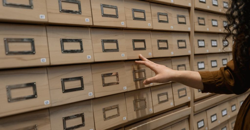 découvrez notre guide complet sur les métadonnées : leur définition, leur importance dans le référencement et comment les optimiser pour améliorer la visibilité de votre site web. apprenez à structurer vos données pour un meilleur classement dans les moteurs de recherche.