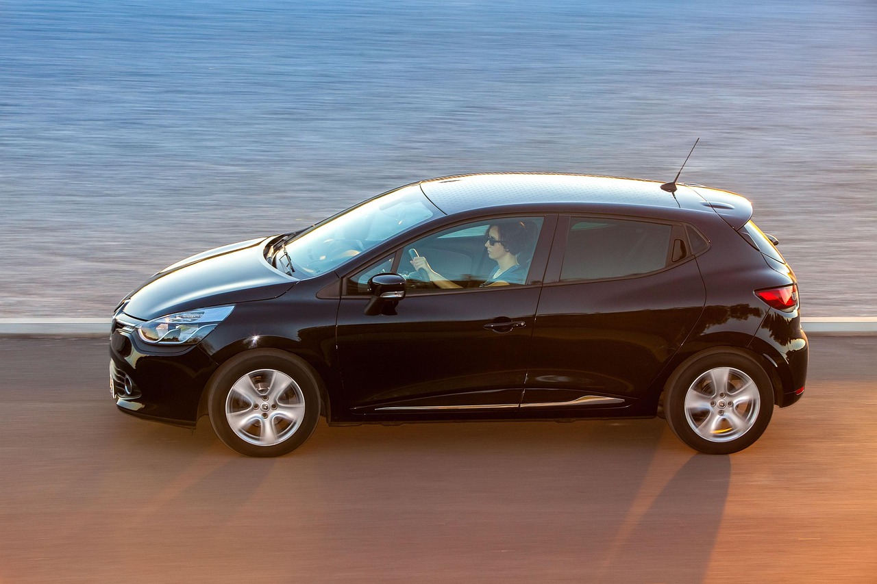 découvrez l'univers renault : actualités, modèles de voitures, innovations technologiques et offres spéciales de la marque française emblématique. trouvez la renault qui vous correspond !