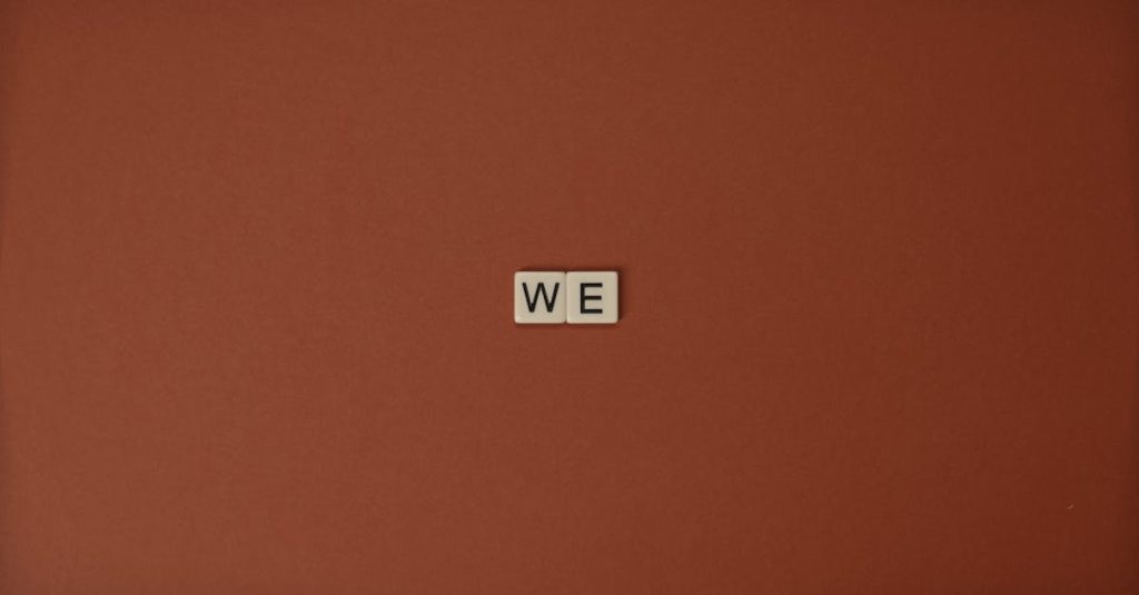 d&eacute;couvrez comment les partenariats strat&eacute;giques permettent aux entreprises d&rsquo;accro&icirc;tre leur comp&eacute;titivit&eacute;, d&rsquo;innover et de conqu&eacute;rir de nouveaux march&eacute;s gr&acirc;ce &agrave; des collaborations efficaces et durables.