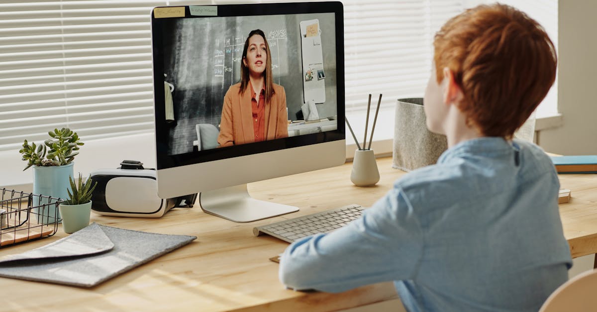 découvrez notre sélection de webinars interactifs pour approfondir vos connaissances, échanger avec des experts et rester à la pointe de l’actualité dans votre domaine professionnel.