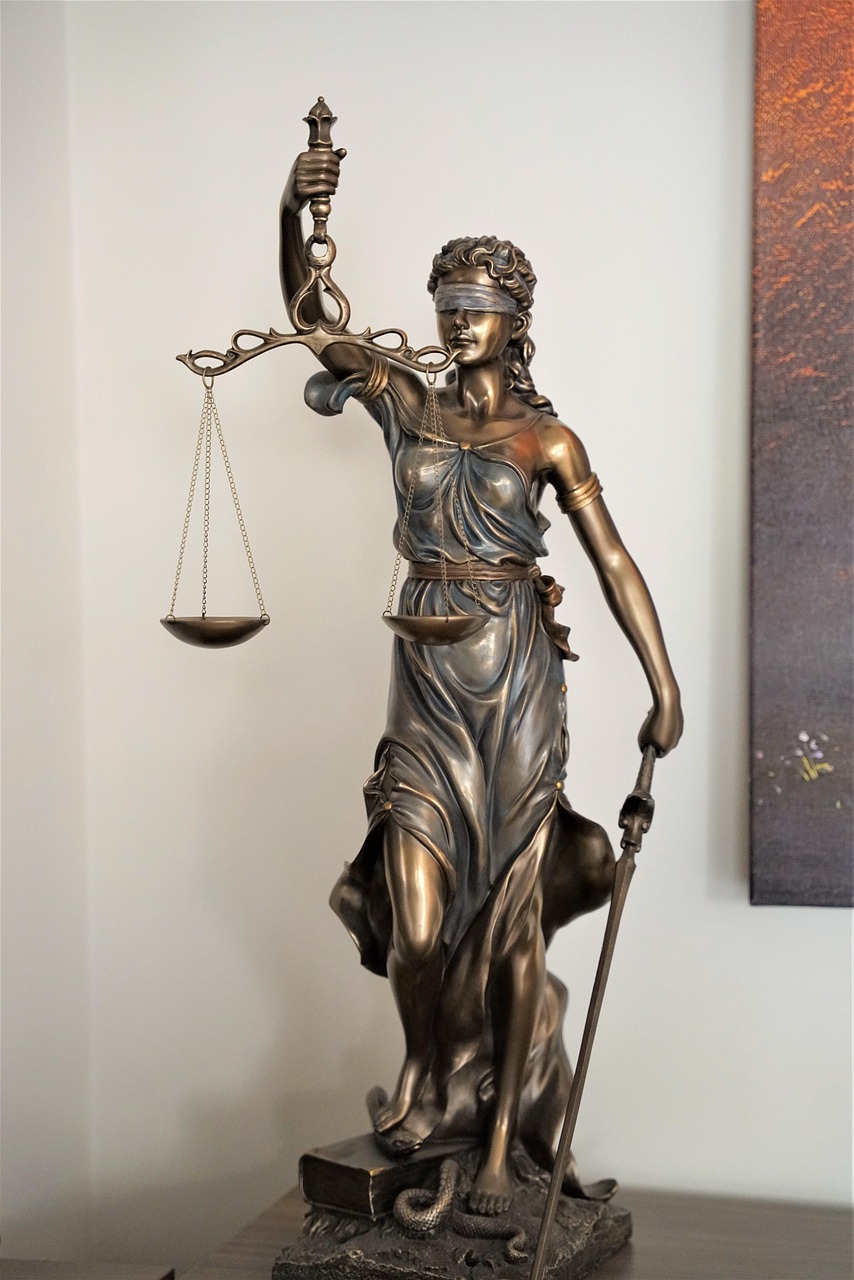 d&eacute;couvrez notre s&eacute;lection palpitante de legal thrillers, o&ugrave; suspense et justice s'entrem&ecirc;lent pour vous captiver jusqu'&agrave; la derni&egrave;re page.